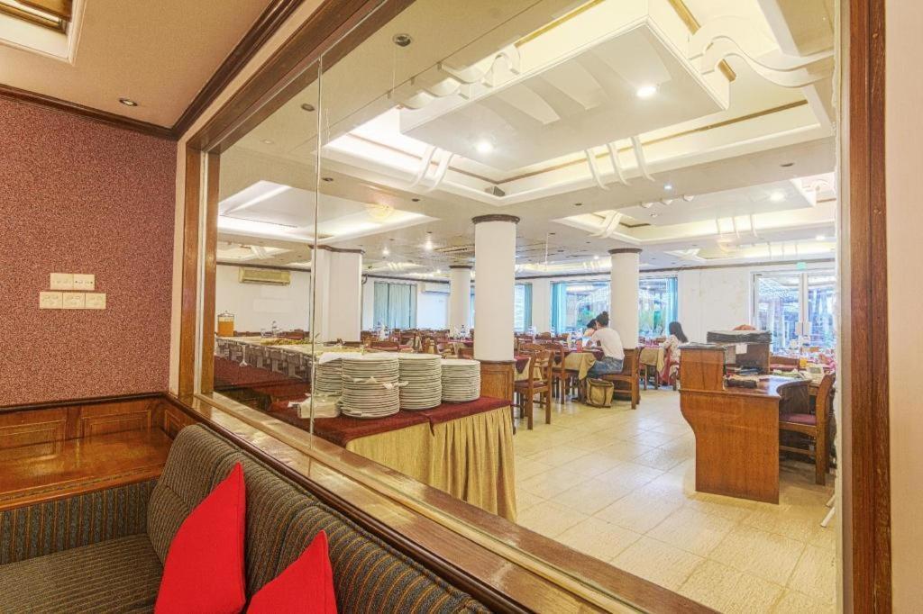 Hotel Sea Crown Cox's Bazar Ngoại thất bức ảnh