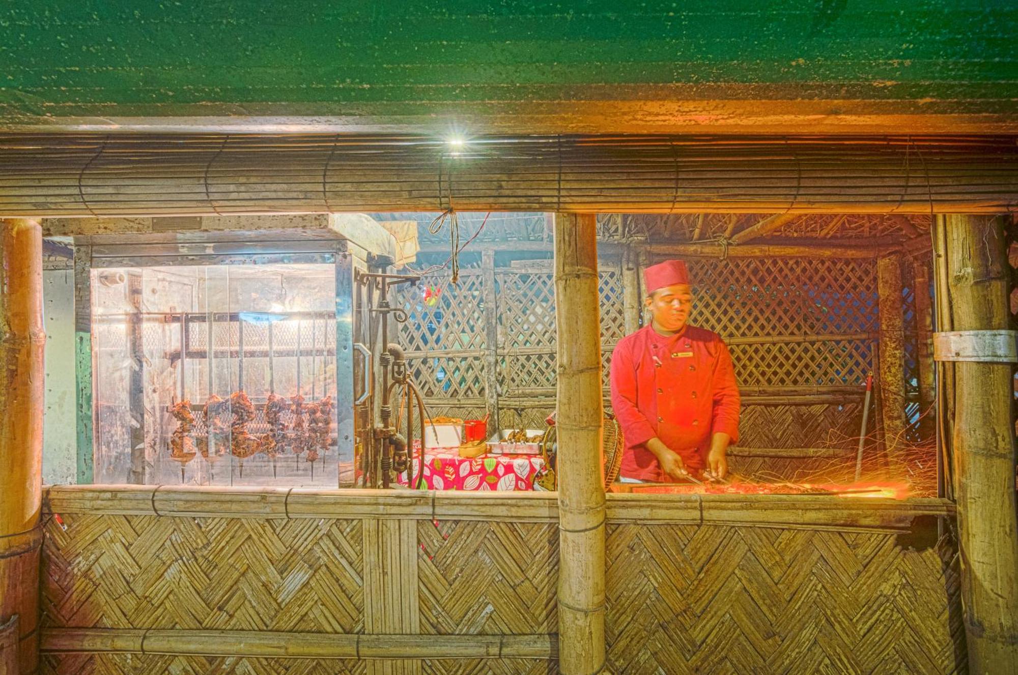 Hotel Sea Crown Cox's Bazar Ngoại thất bức ảnh
